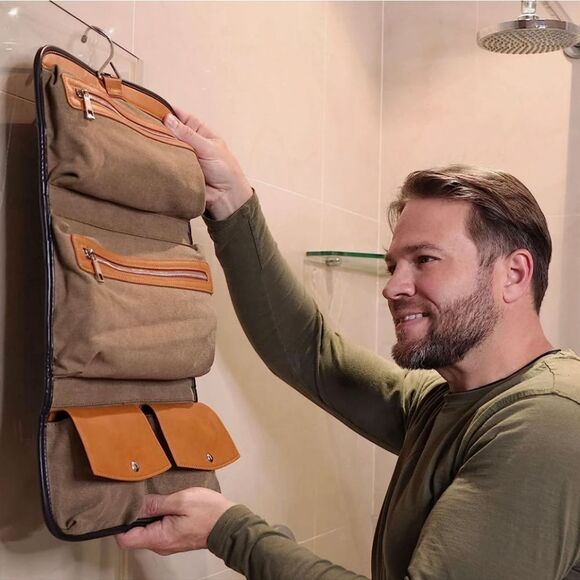 VETELLI Leather Toiletries bag - Picture 5 of 7